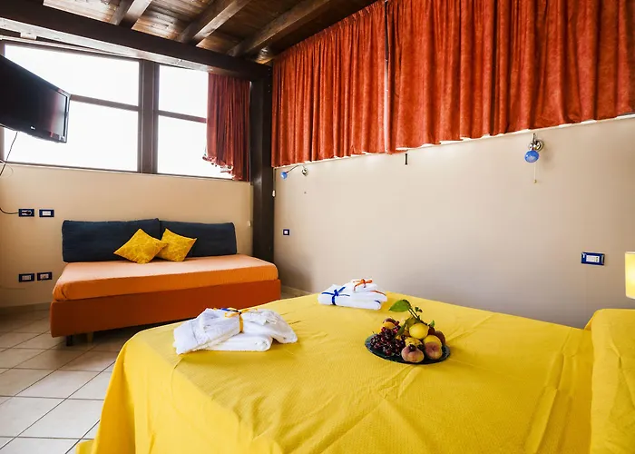 Aparthotel Cortile Mercè 4*