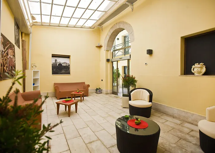 Cortile Mercè Aparthotel
